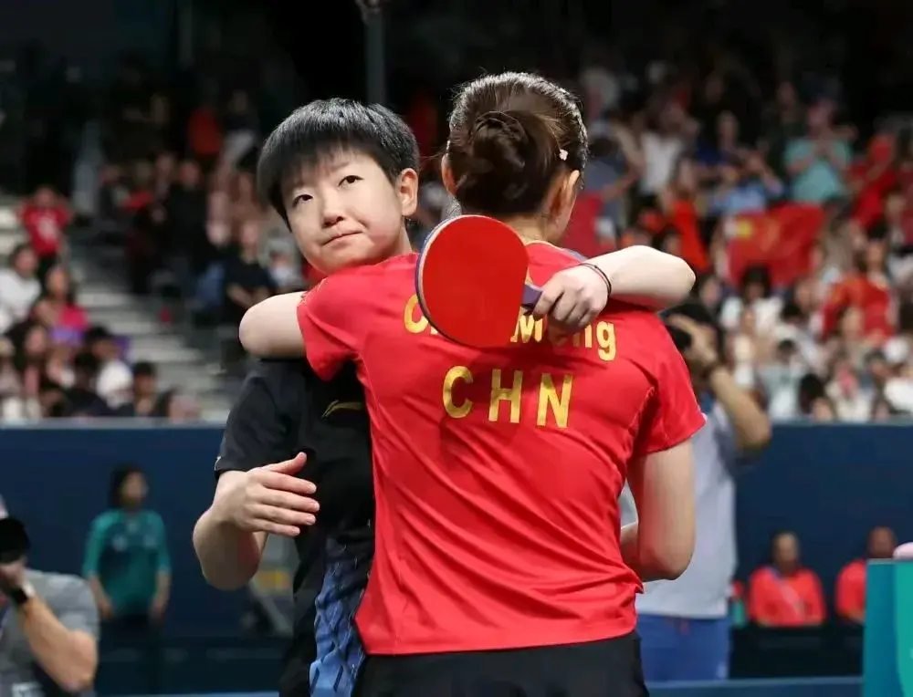 曼联刷新世界纪录，国乒教练激动落泪！(曼联刷新世界纪录,国乒教练激动落泪视频)-开云官网