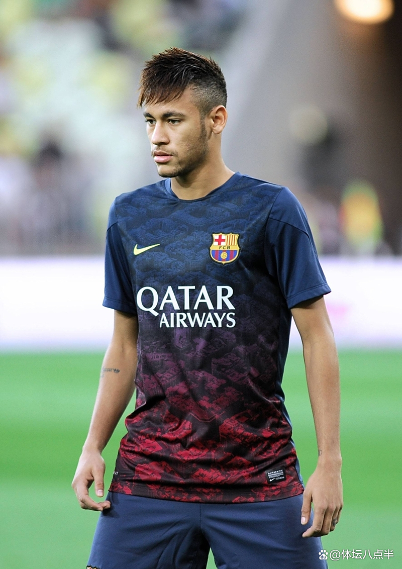 关于内马尔与50激战快船分钟，败北胜负难料！，莱万多夫斯基焦点对战气势如虹延续的信息