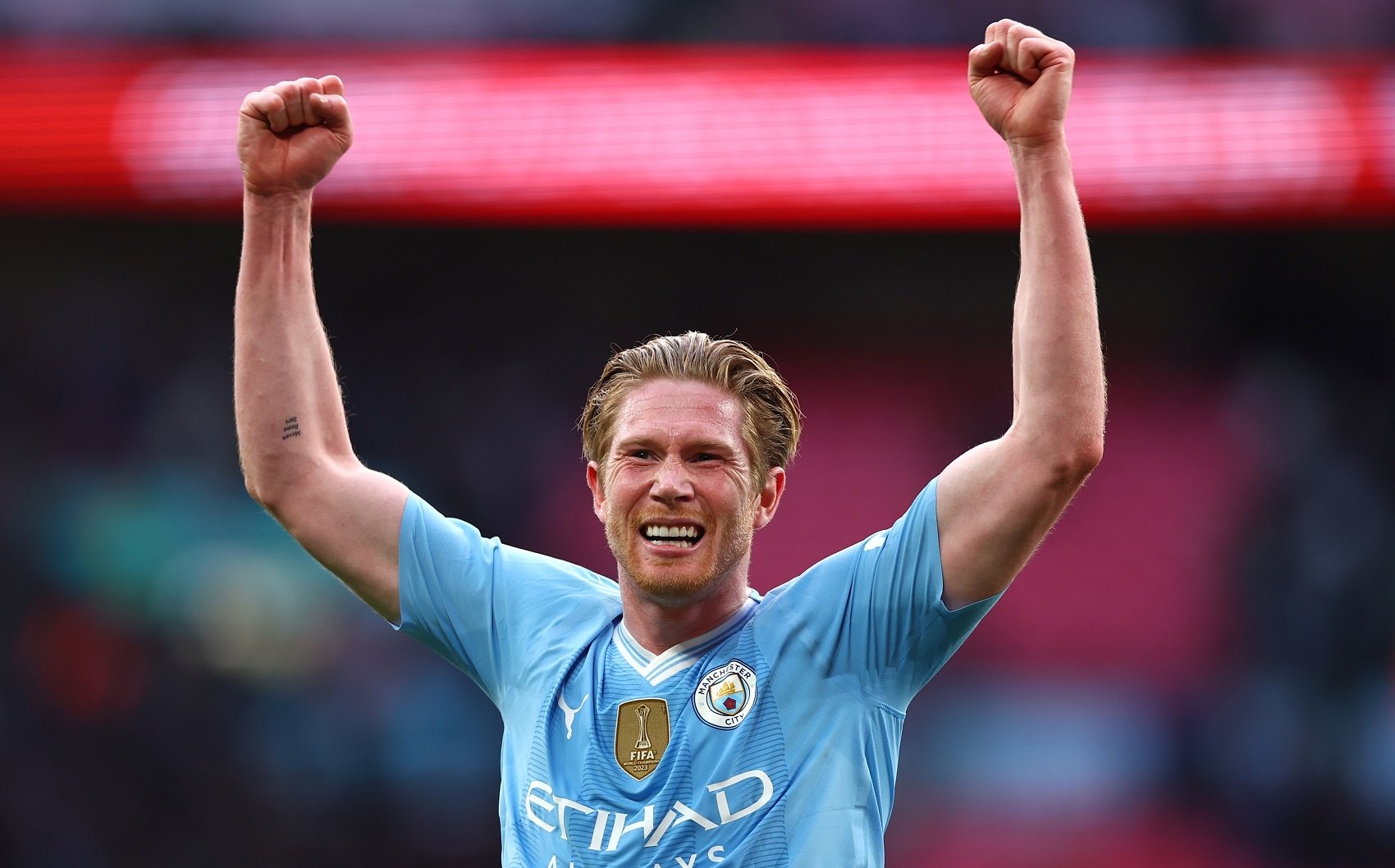 包含巴塞罗那不断突破！，德布劳内连续五场比赛得分超过夺冠赢得满堂喝彩的词条