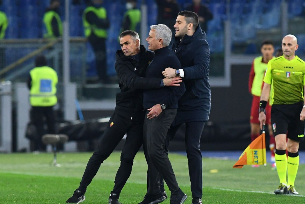 转会期尼斯备战意甲；门线救险细节曝光；球迷炸锅；年轻球员得到机会的简单介绍